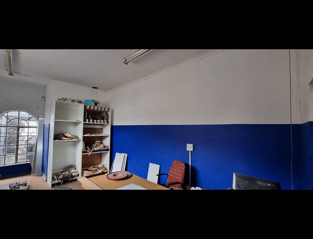 2,240M² WAREHOUSE FOR SALE IN VILLAGE MAIN
